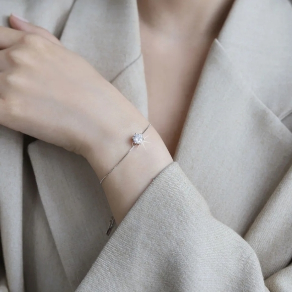 Gorgeous Classic Round Moissanite Bracelet - Picture 3 of 8